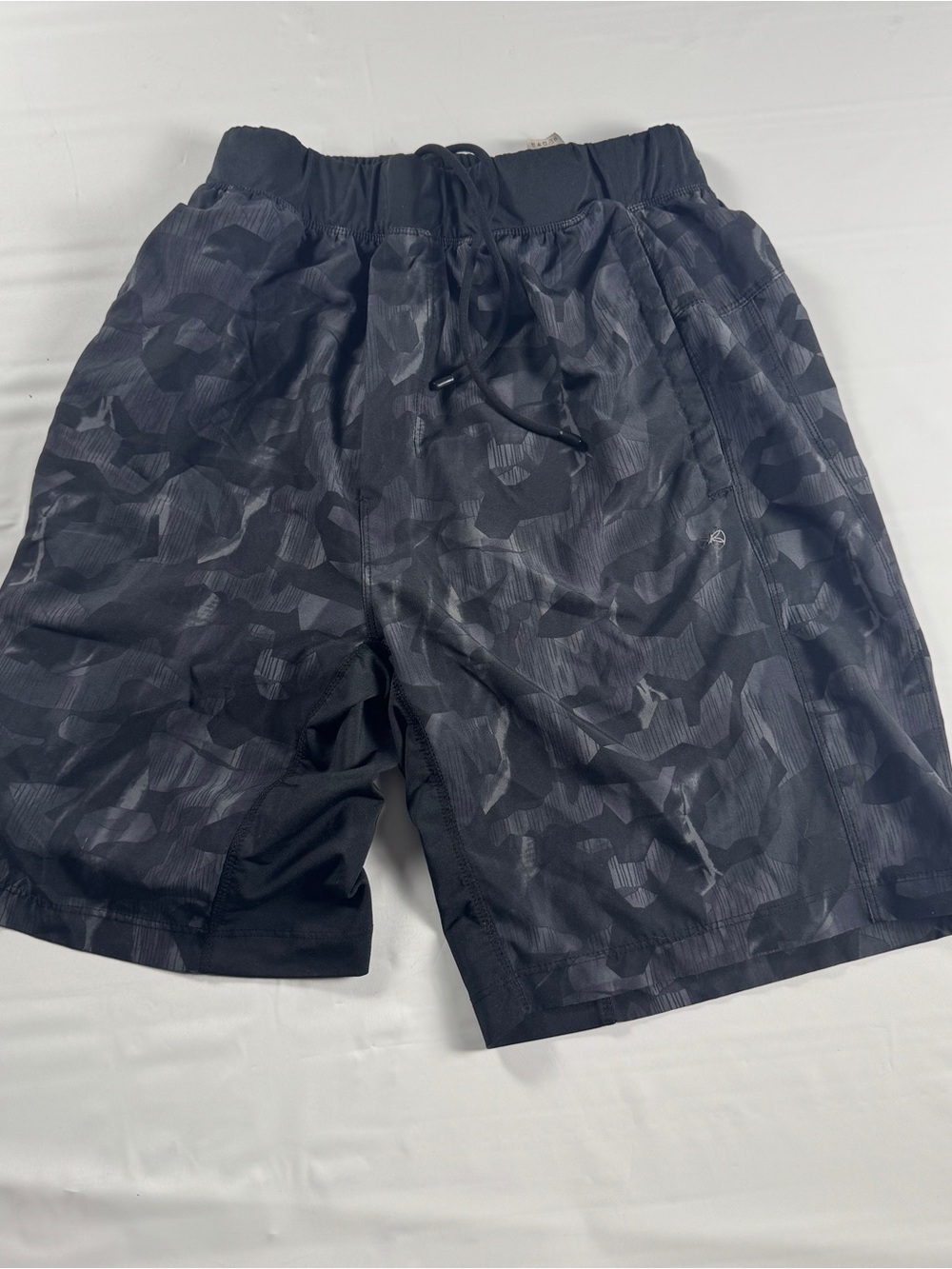 🧘‍♂️ Gaiam 9" Camo Performance Shorts - S - GUC 🥷